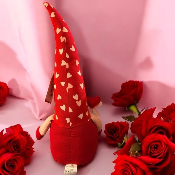 Huntington Home 20” Heart Gnome - Picture 3 of 6